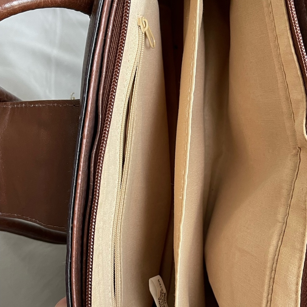 Cute, stylish handbag - Picture 3 of 6
